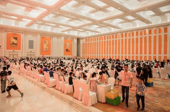 【十二届中华恐龙园·天元杯少儿围棋赛】天元围棋学员：665人成功升级，267人成功升段
